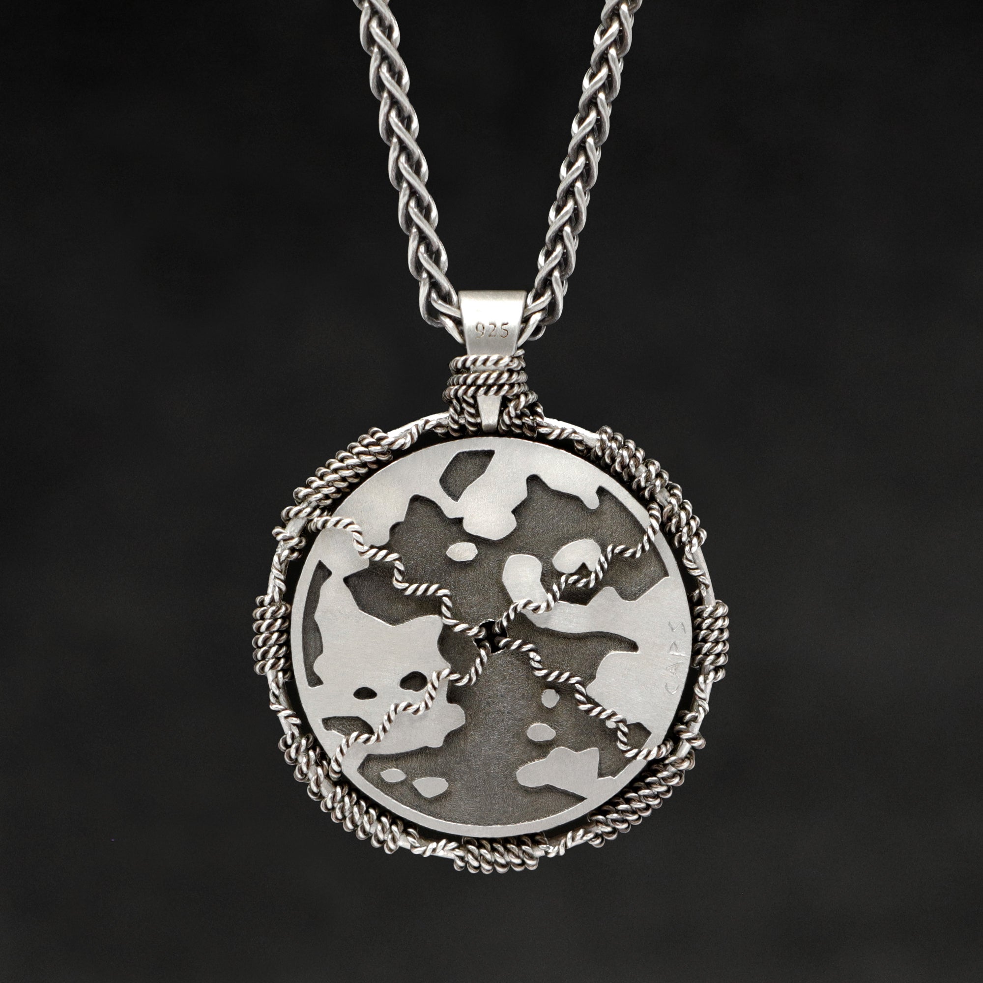 Compass in Sterling Silver + 18K | Necklace by Caps Brothers